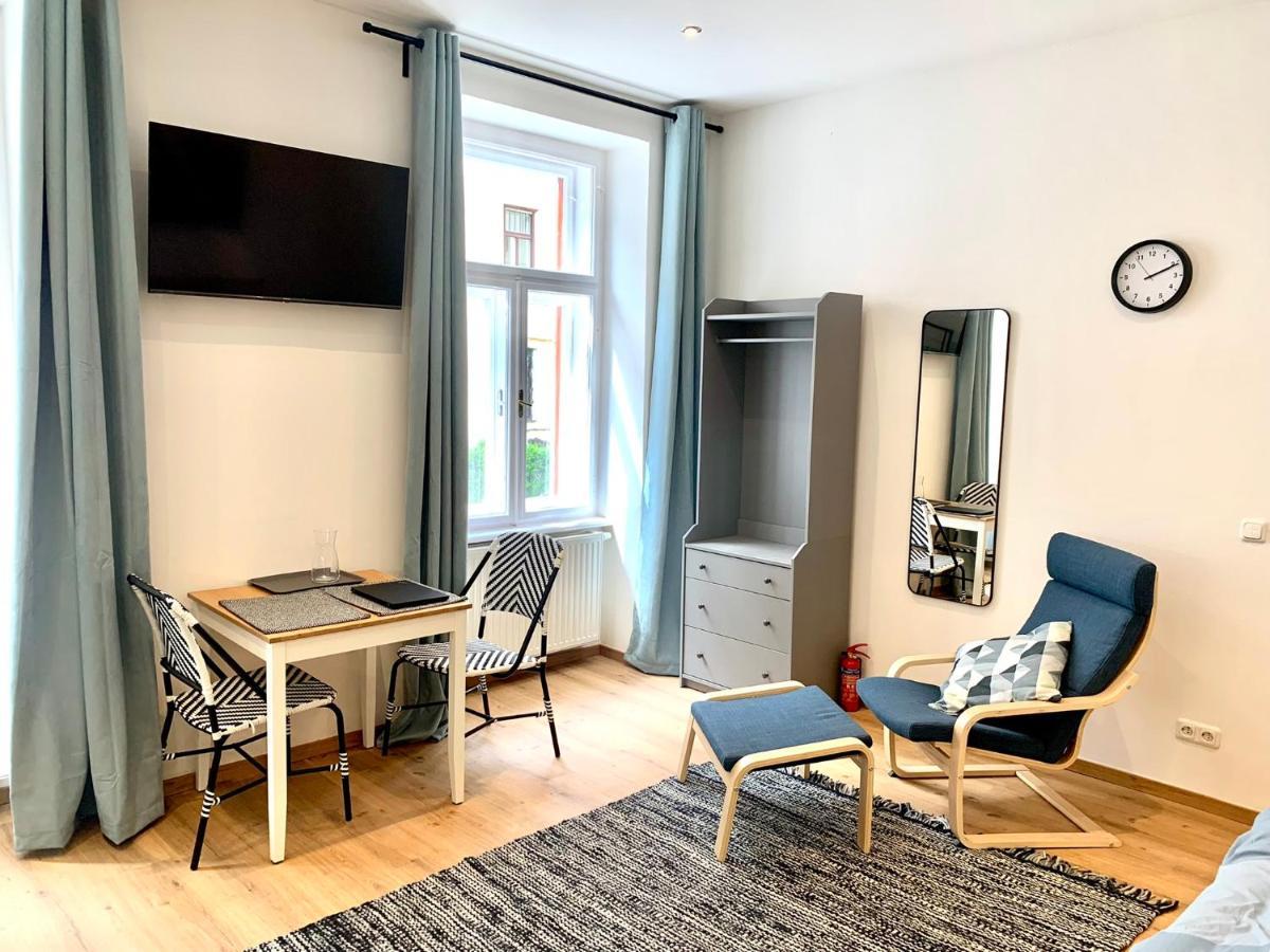 Vintage Chic Studio - By Nahuen Suites Graz Exterior photo